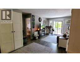 12 Montgomery DRIVE - 5