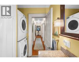 41 Erie STREET South - 38