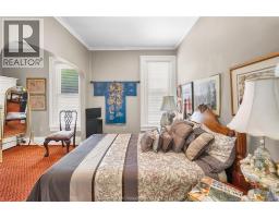41 Erie STREET South - 42