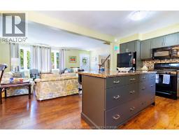 31 PETERBOROUGH DRIVE - 12