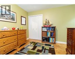 31 PETERBOROUGH DRIVE - 19