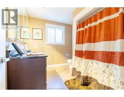 31 PETERBOROUGH DRIVE - 22