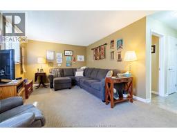 31 PETERBOROUGH DRIVE - 25