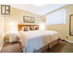31 PETERBOROUGH DRIVE - 29