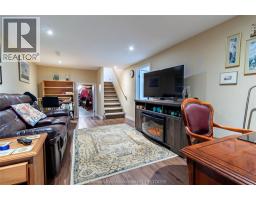 31 PETERBOROUGH DRIVE - 34