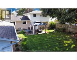 31 PETERBOROUGH DRIVE - 43