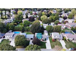 31 PETERBOROUGH DRIVE - 45