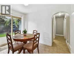 274 TWEEDSMUIR AVENUE East - 22