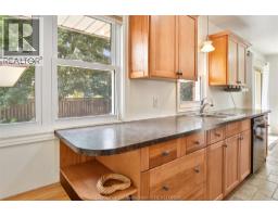 274 TWEEDSMUIR AVENUE East - 33