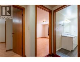 6 Cardinal CRESCENT - 14