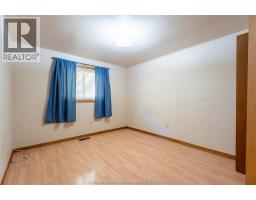 6 Cardinal CRESCENT - 18