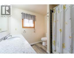 6 Cardinal CRESCENT - 24