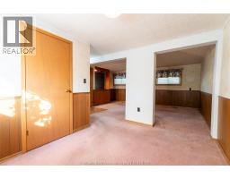 6 Cardinal CRESCENT - 32