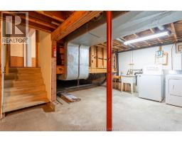 6 Cardinal CRESCENT - 36