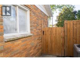 6 Cardinal CRESCENT - 43