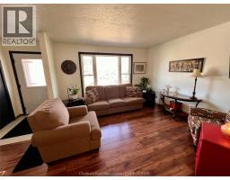 234 Wellington STREET - 4