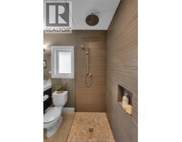 67 Birchwood STREET - 28