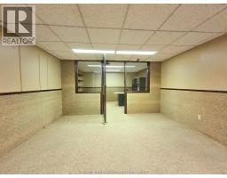 187 Victoria AVENUE North East - 32