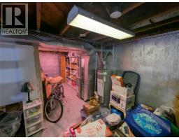 76 Sunnyside AVENUE - 14