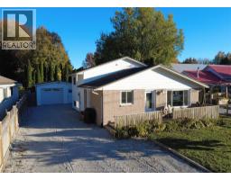 414 Catherine STREET - 2