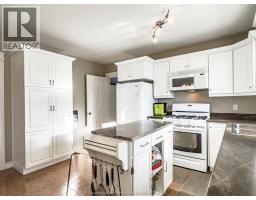 115 Fielder AVENUE - 11