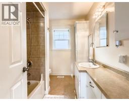 115 Fielder AVENUE - 19