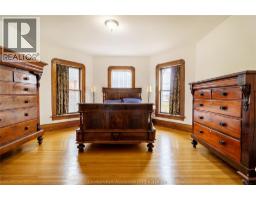 129 William STREET South - 32