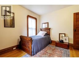 129 William STREET South - 37