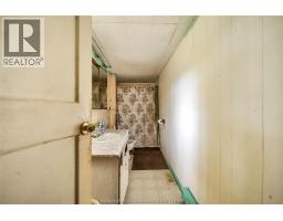 177 Wellington STREET East - 9