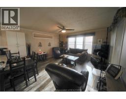 15895 Longwoods ROAD - 11