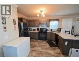 15895 Longwoods ROAD - 13