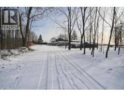 15895 Longwoods ROAD - 35