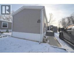 15895 Longwoods ROAD - 4