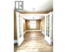 289 QUEEN STREET - 27