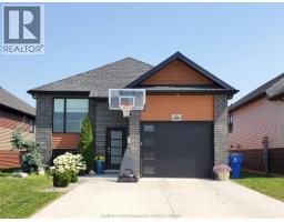256 Moonstone CRESCENT - 1