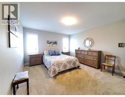 256 Moonstone CRESCENT - 10