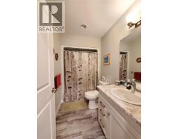 256 Moonstone CRESCENT - 14