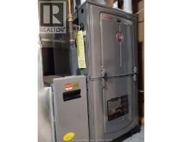 256 Moonstone CRESCENT - 27