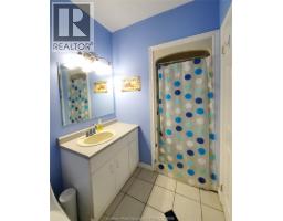 147 Garden Path - 24