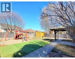 147 Garden Path - 28