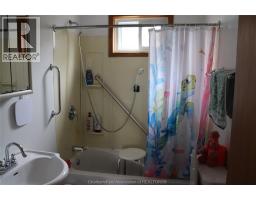 388 Talbot STREET West - 11