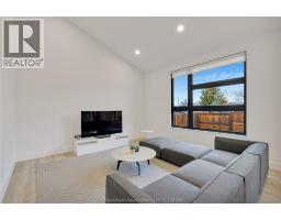 15 Churchill Park ROAD - 10