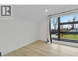 15 Churchill Park ROAD - 24