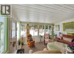 412 GREGORY DRIVE East - 24