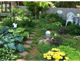 412 GREGORY DRIVE East - 36