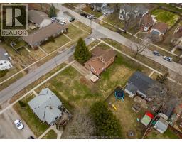 9 Harold STREET South - 36