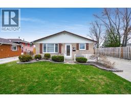 63 PEIRONE CRESCENT - 1