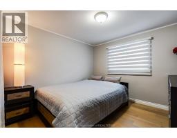 63 PEIRONE CRESCENT - 13