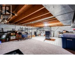 63 PEIRONE CRESCENT - 25