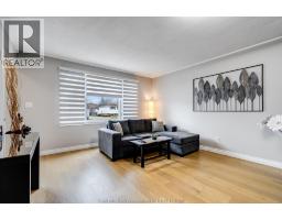 63 PEIRONE CRESCENT - 3